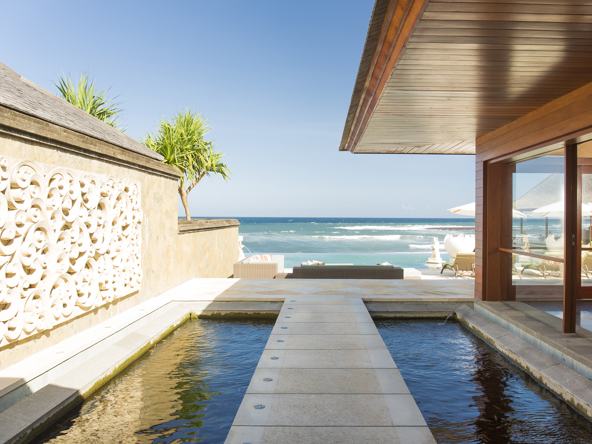 Villa Bayu Gita Beachfront - Pathway to deck - Bayu Gita Beach Front, Ketewel, Bali